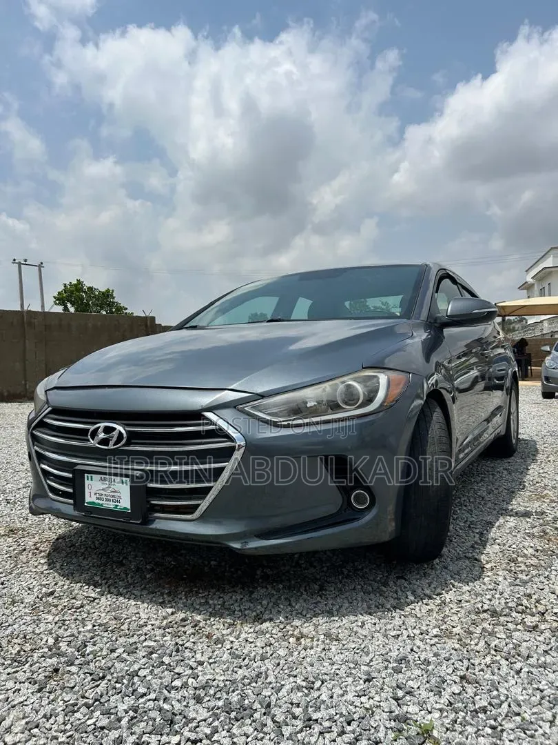 Hyundai Elantra Value Edition Sedan FWD (1.8L 4cyl 6A) 2016 Gray