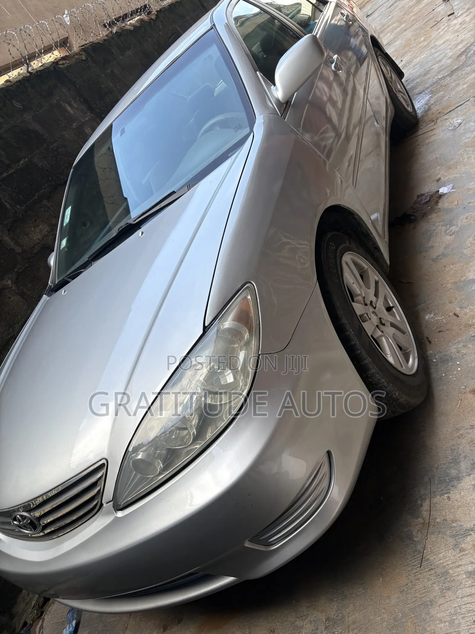 Toyota Camry LE 4dr Sedan (2.4L 4cyl 5A) 2005 Silver