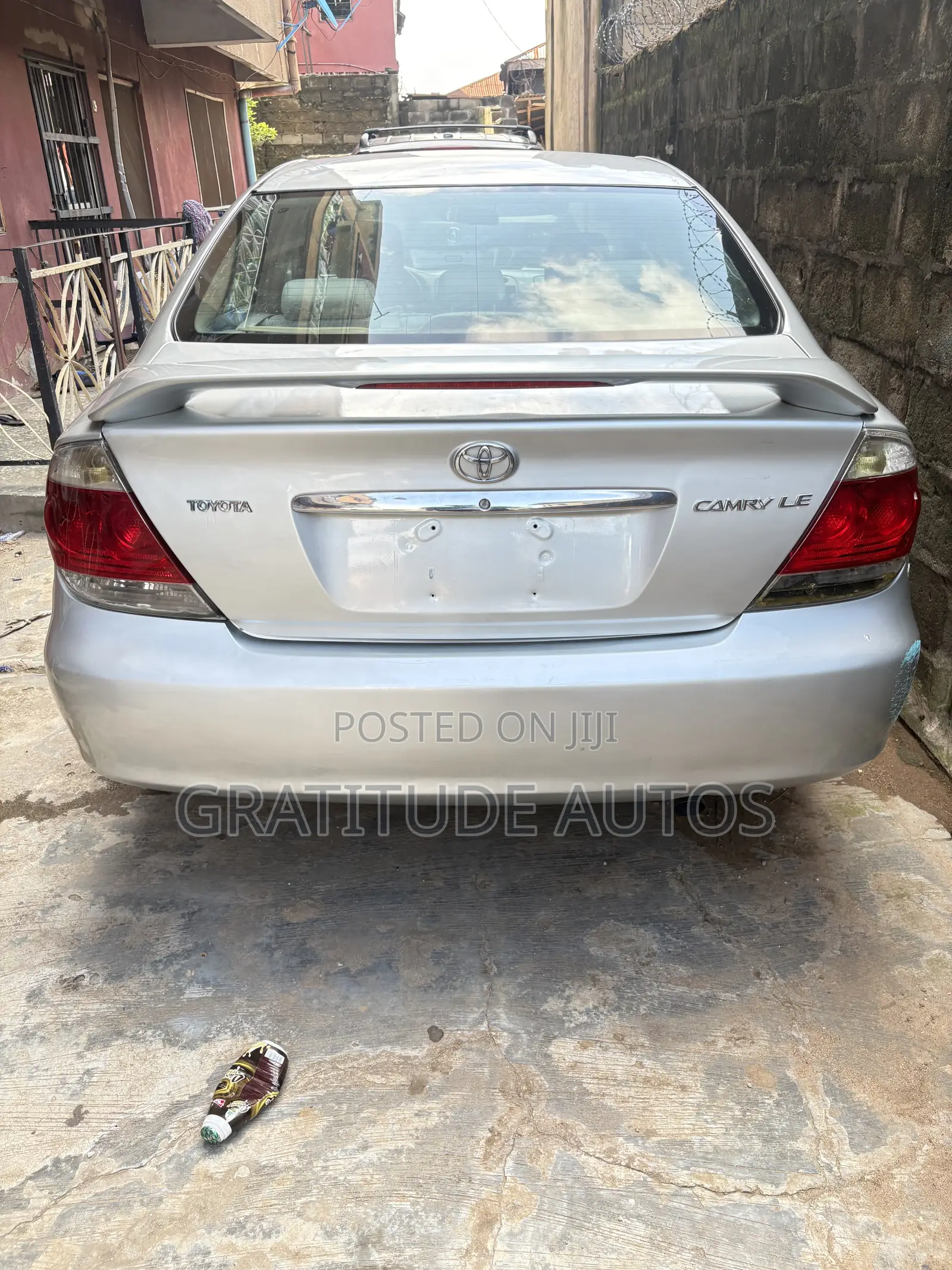 Toyota Camry LE 4dr Sedan (2.4L 4cyl 5A) 2005 Silver