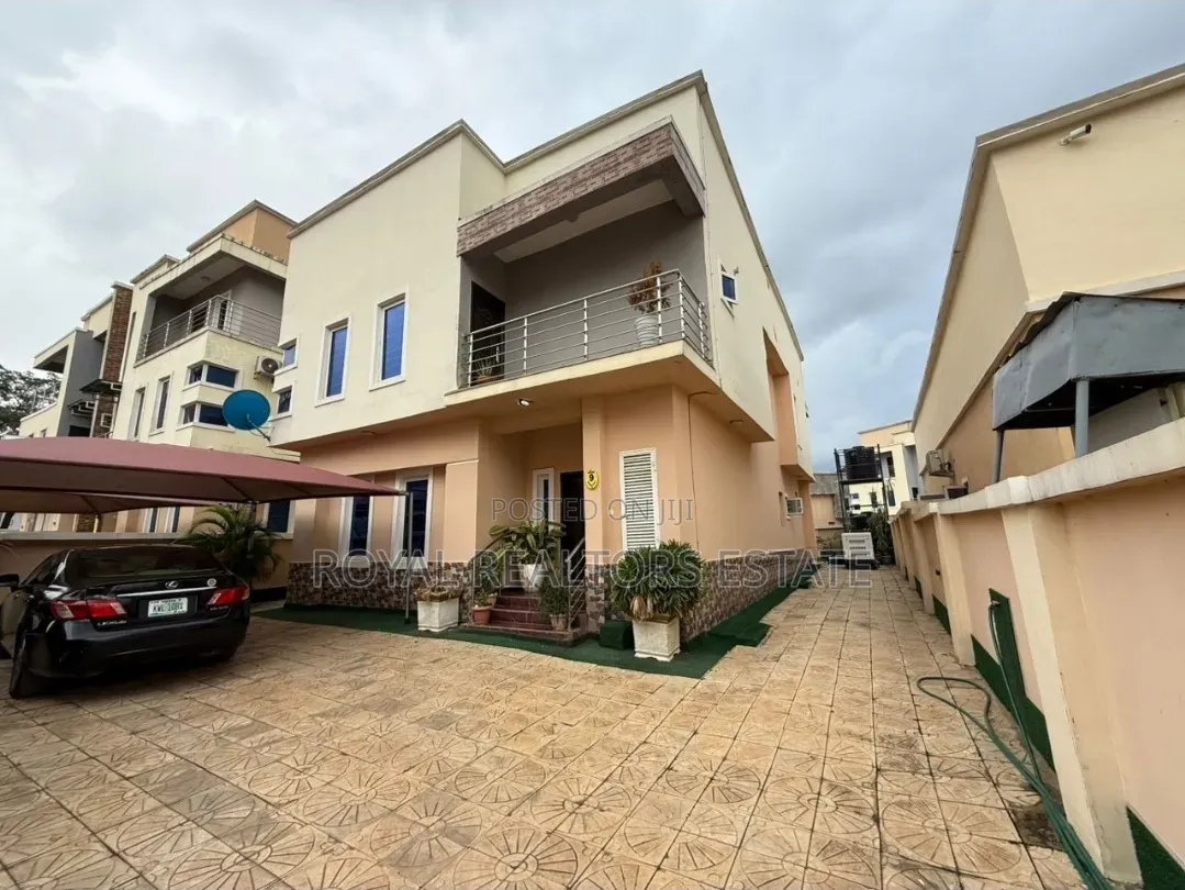 4bdrm Duplex in Mabushi for sale