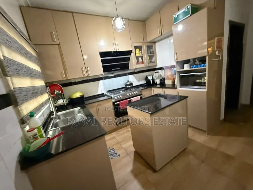 4bdrm Duplex in Mabushi for sale