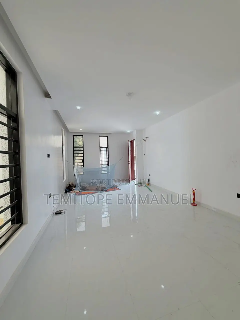 5bdrm Duplex in Adeniyi Jones for sale
