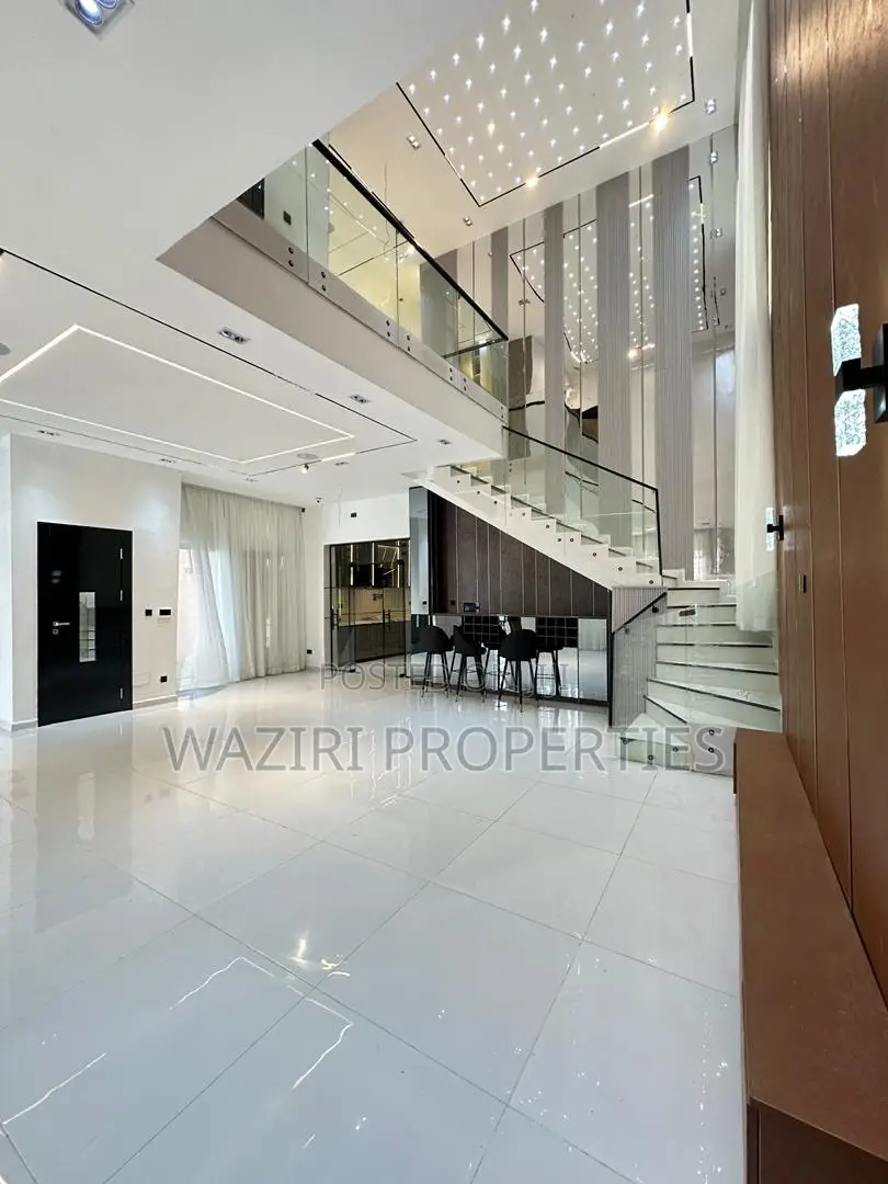 5bdrm House in Chevron for sale