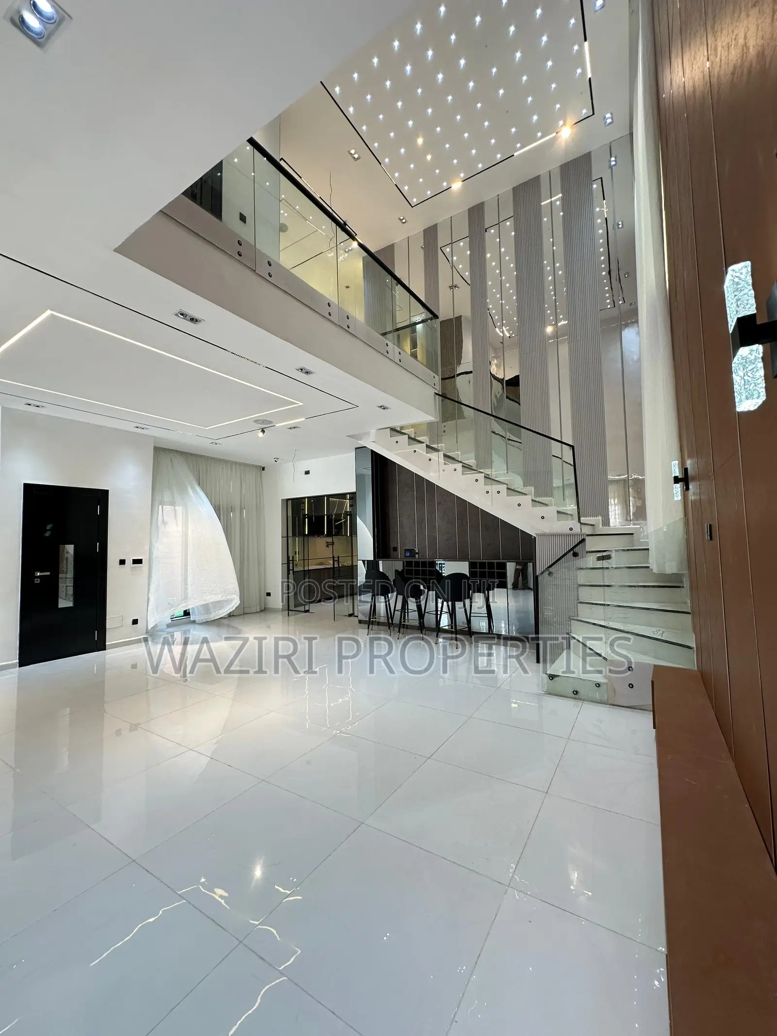 5bdrm House in Chevron for sale
