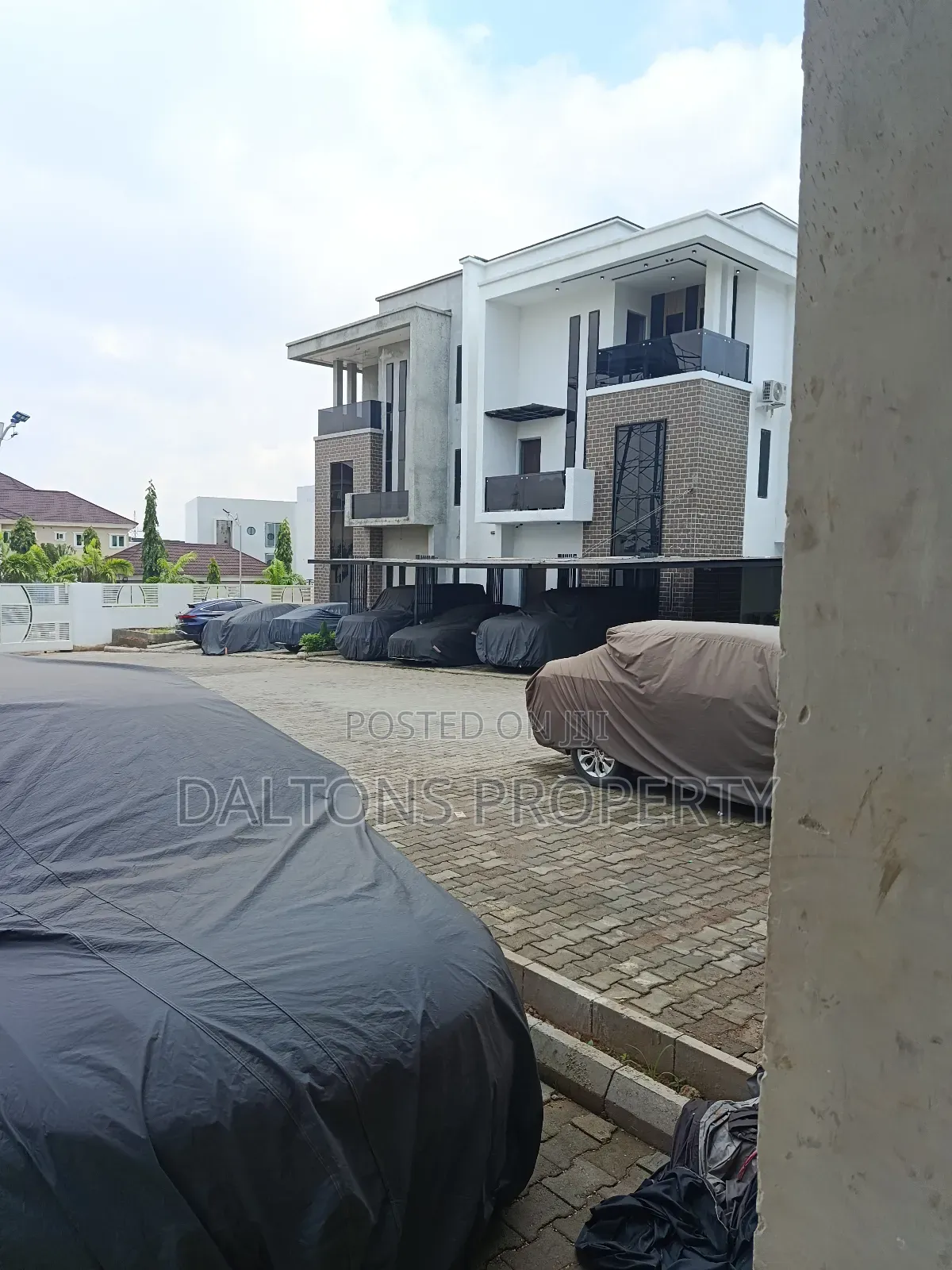 4bdrm Duplex in Katampe Extension for sale