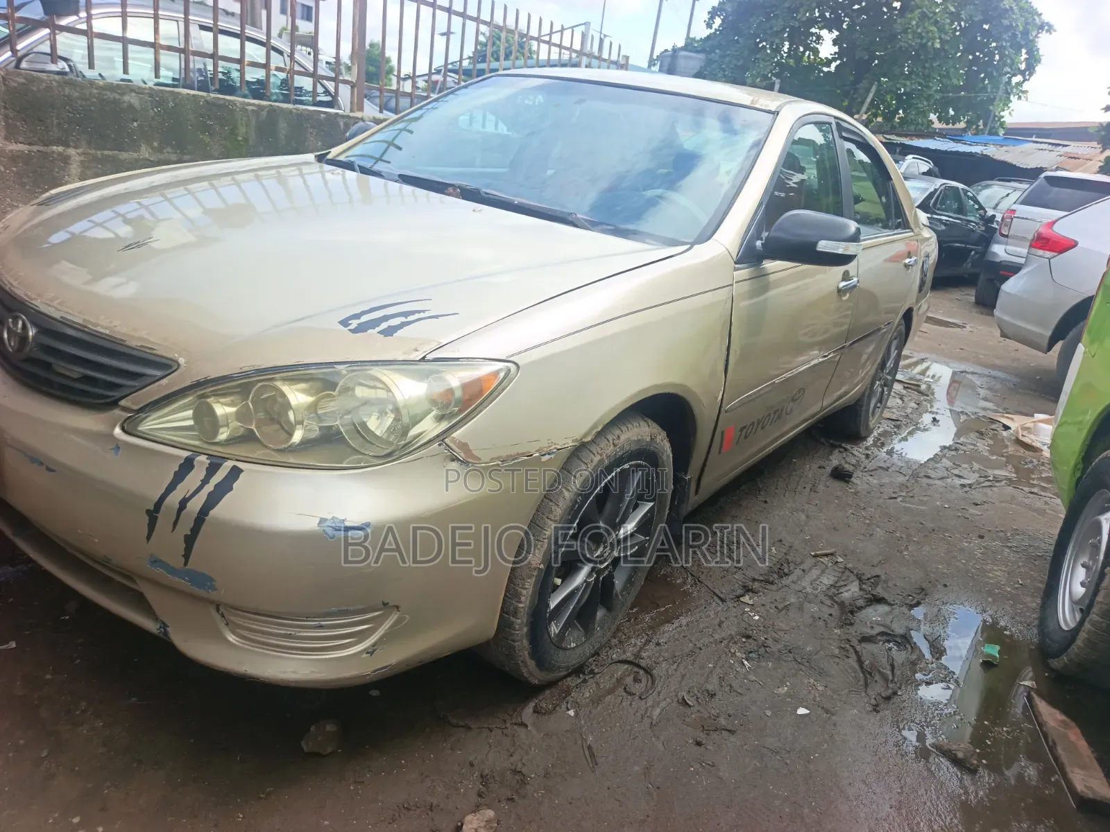 Toyota Camry 2006 Gold