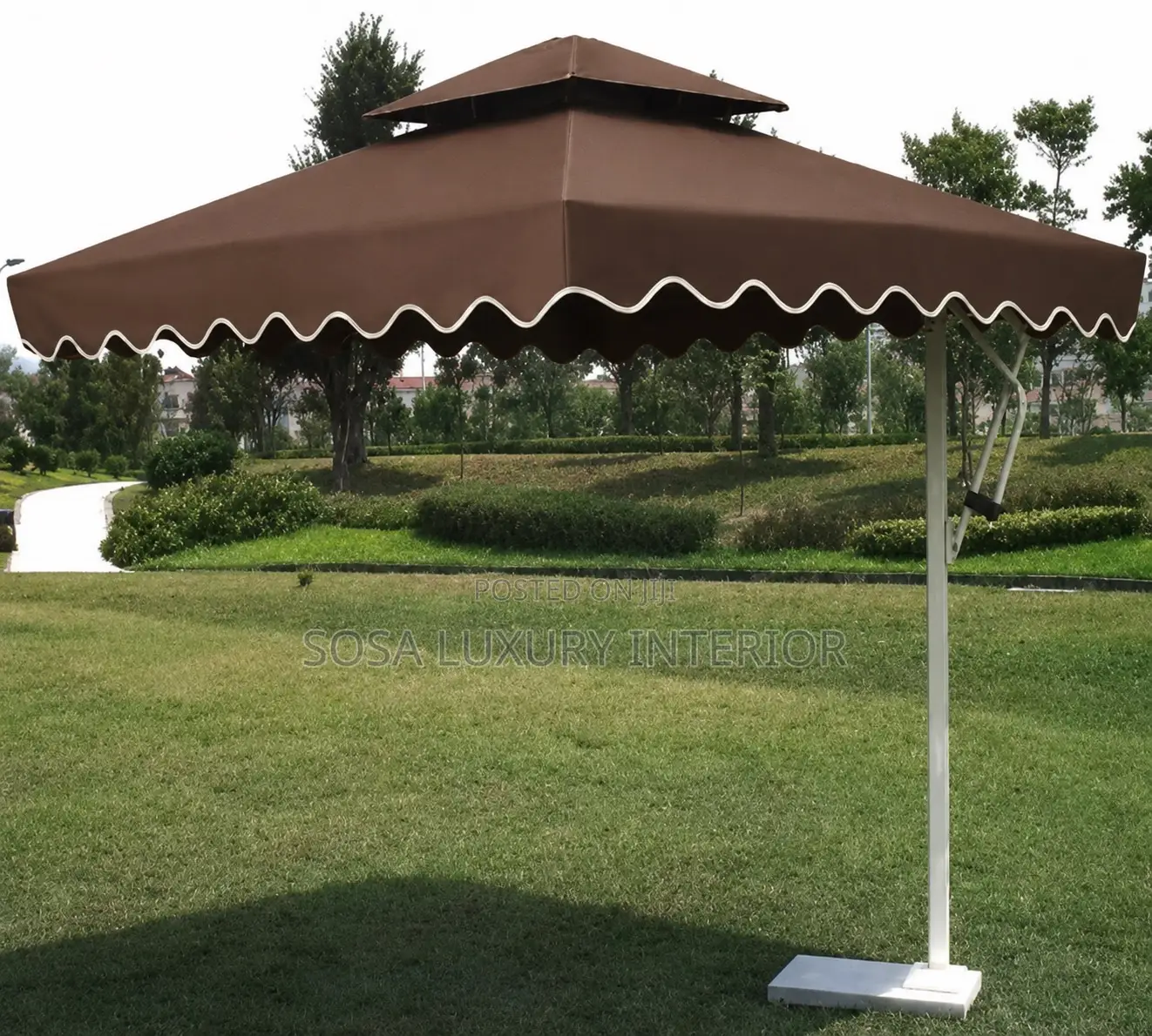 Large Green Outdoor Canopy Umbrella With Scalloped Edges