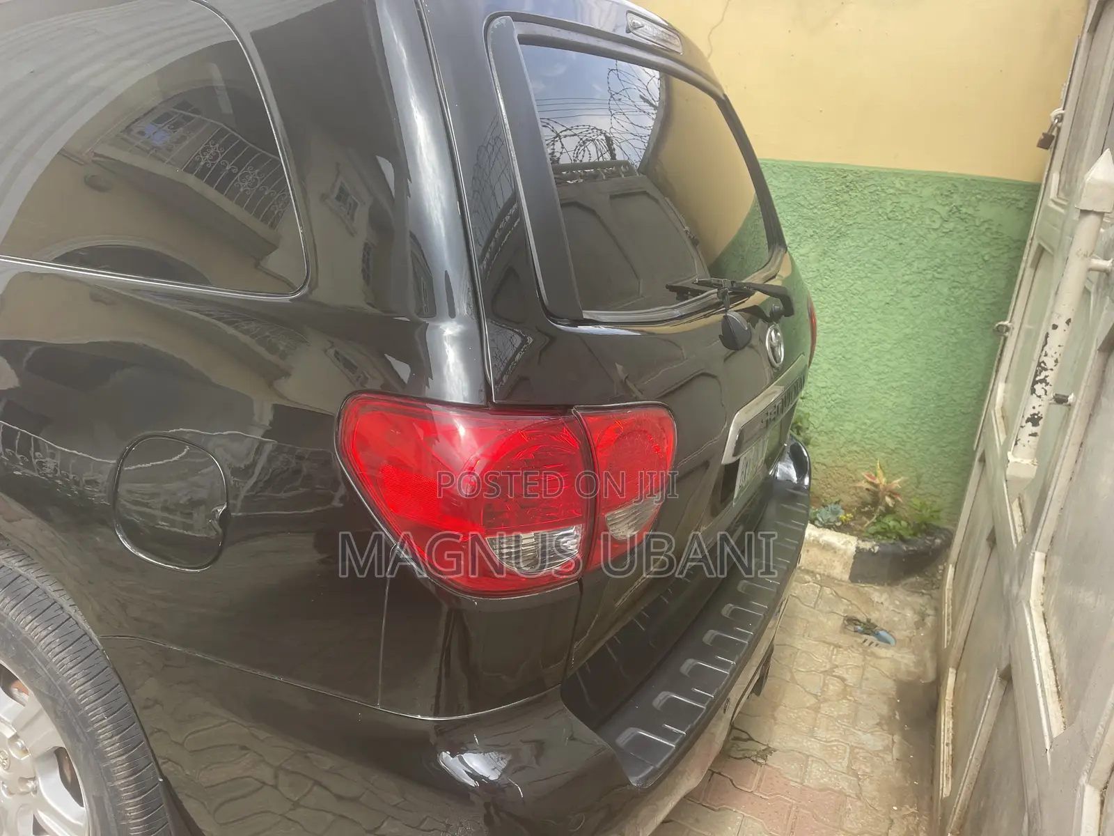 Toyota Sequoia SR5 4dr SUV (5.7L 8cyl 6A) 2010 Black