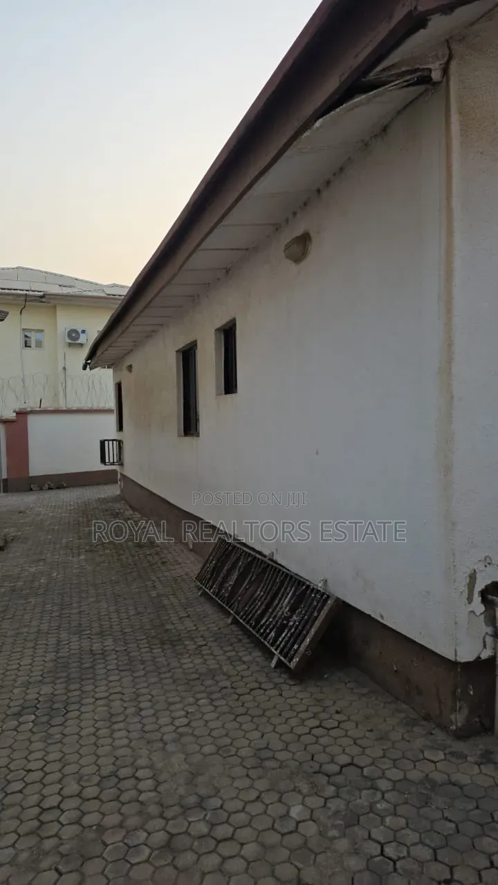 4bdrm Duplex in Zone 6 / Wuse for sale