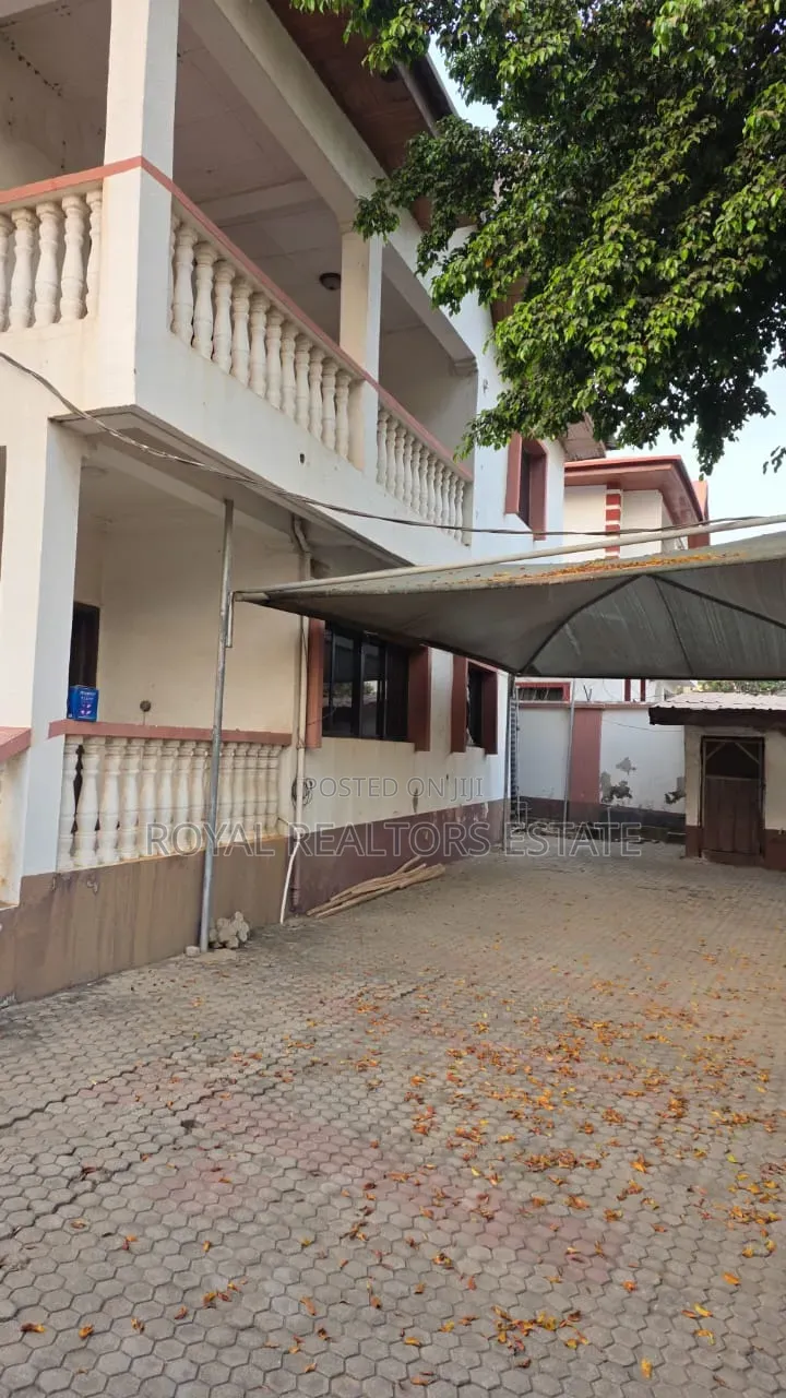 4bdrm Duplex in Zone 6 / Wuse for sale