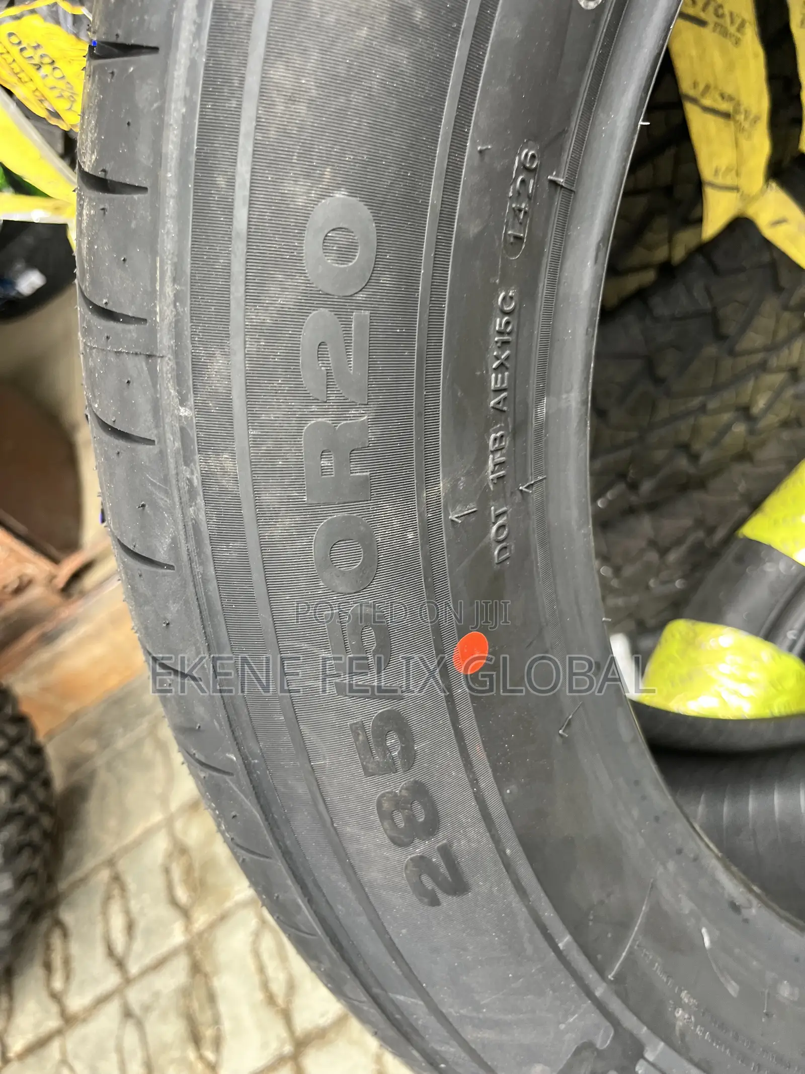 285/50/20 Zeetex