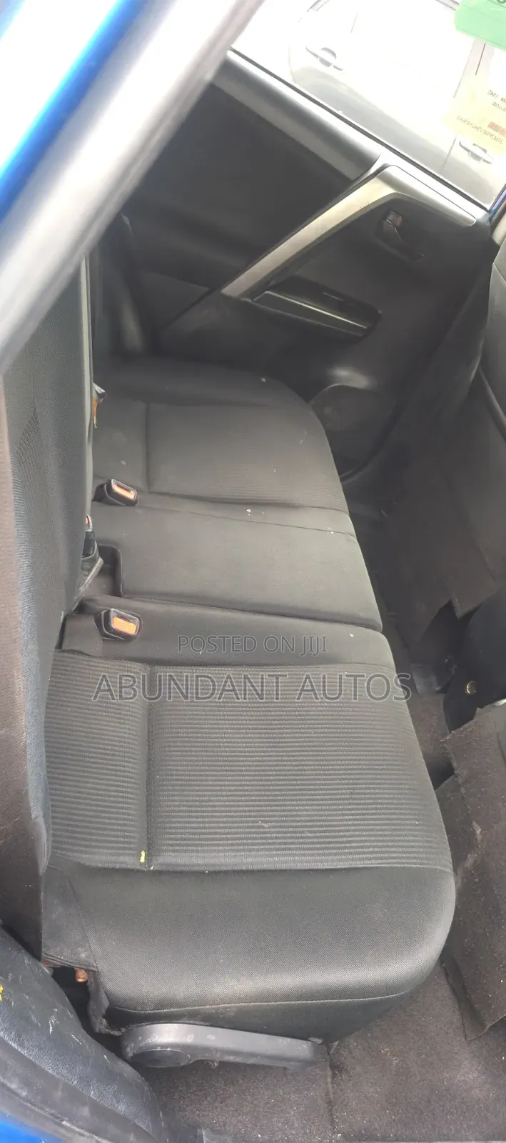 Toyota RAV4 2017 Blue