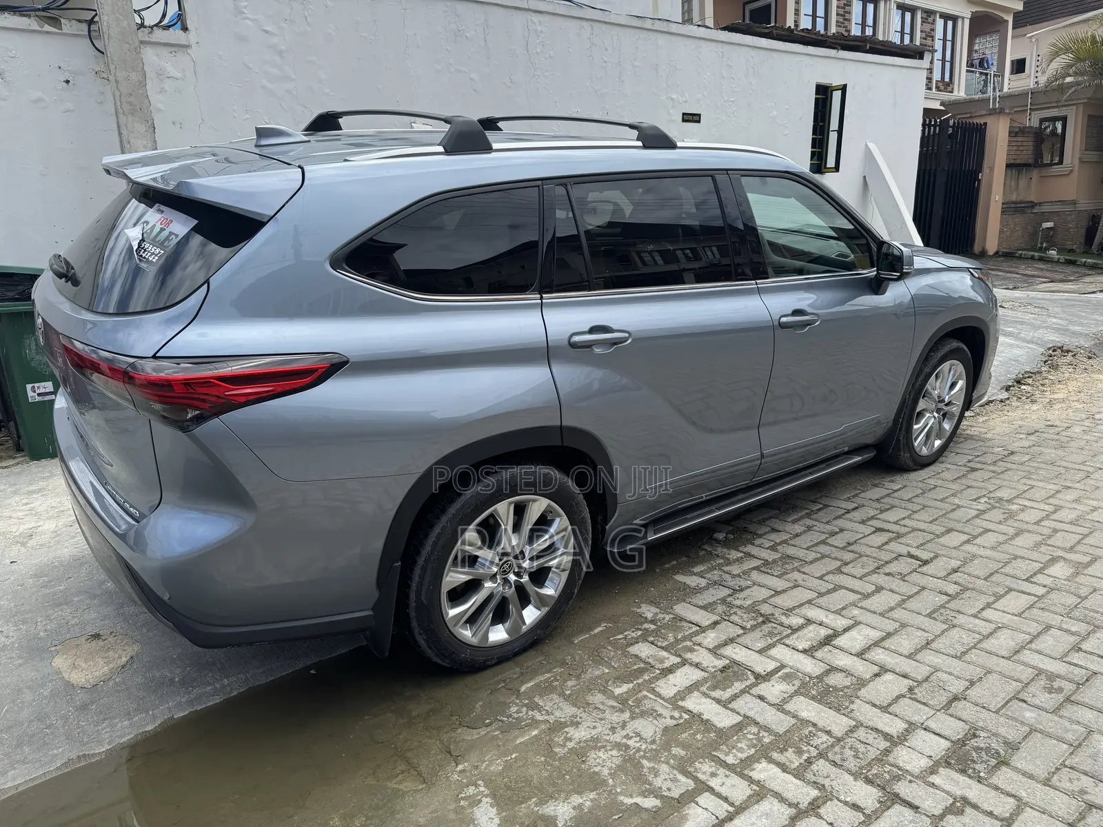 Toyota Highlander Limited AWD 2023 Blue