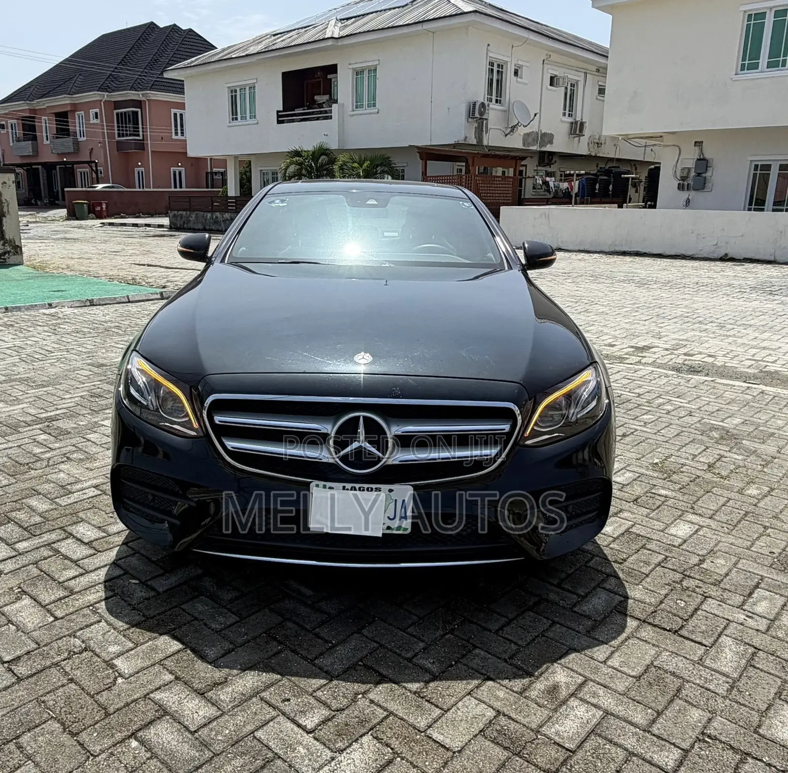 Mercedes-Benz E300 2016 Black