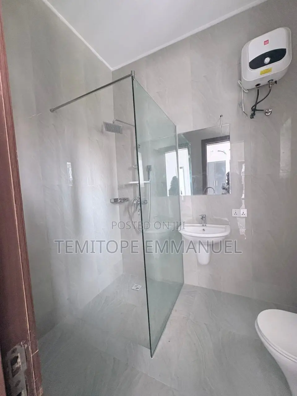 Furnished 4bdrm Duplex in Lekki Phase 1 for sale