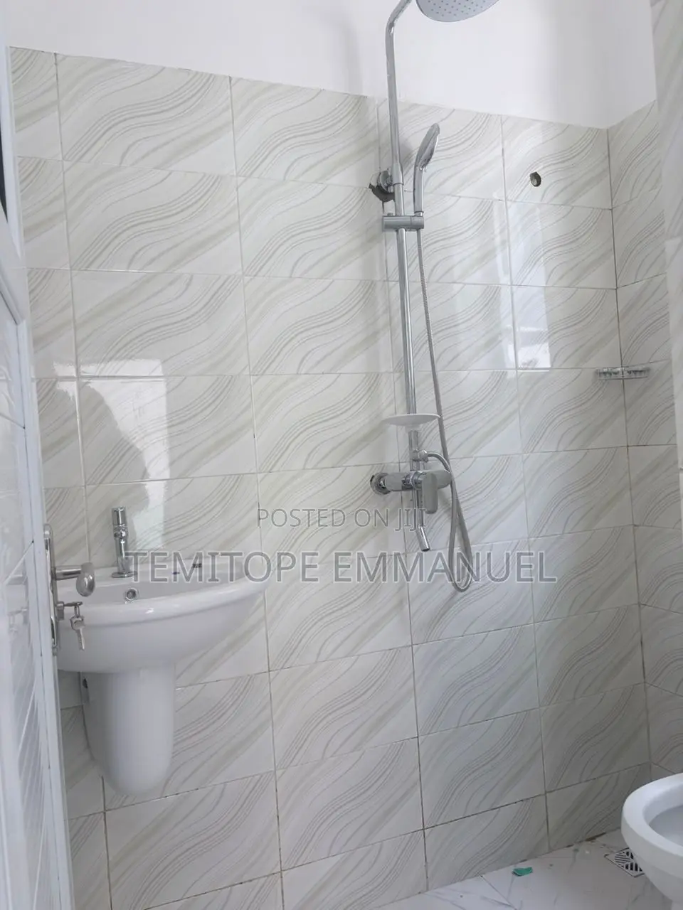 Furnished 4bdrm Duplex in Lekki Phase 1 for sale