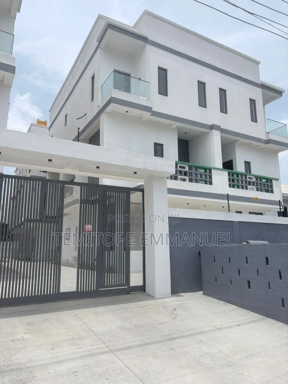 Furnished 4bdrm Duplex in Lekki Phase 1 for sale