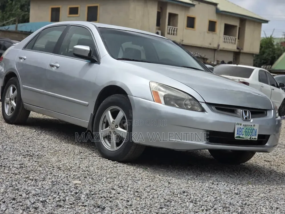Honda Accord 2004 Gray