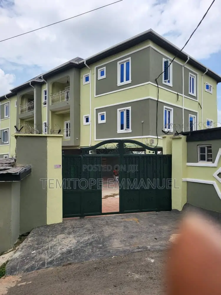 Furnished 3bdrm Apartment in Oregun for rent