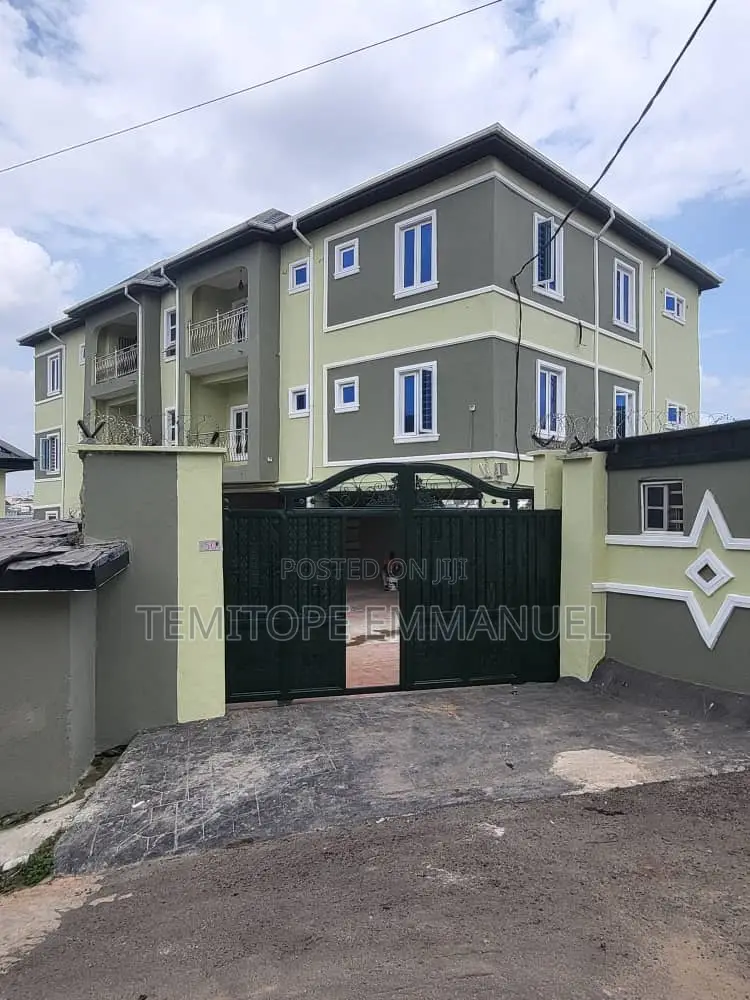 Furnished 3bdrm Apartment in Oregun for rent