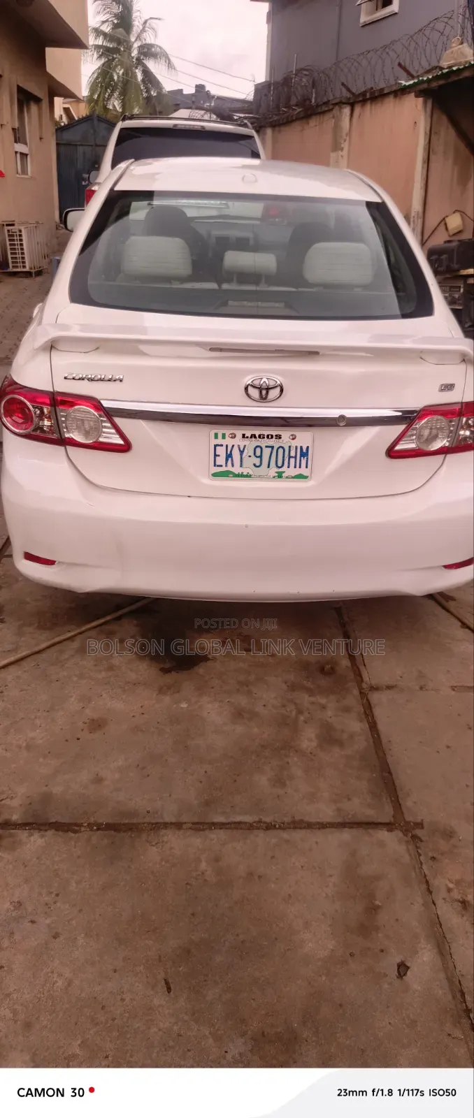 Toyota Corolla LE 4dr Sedan (1.8L 4cyl 4A) 2011 White