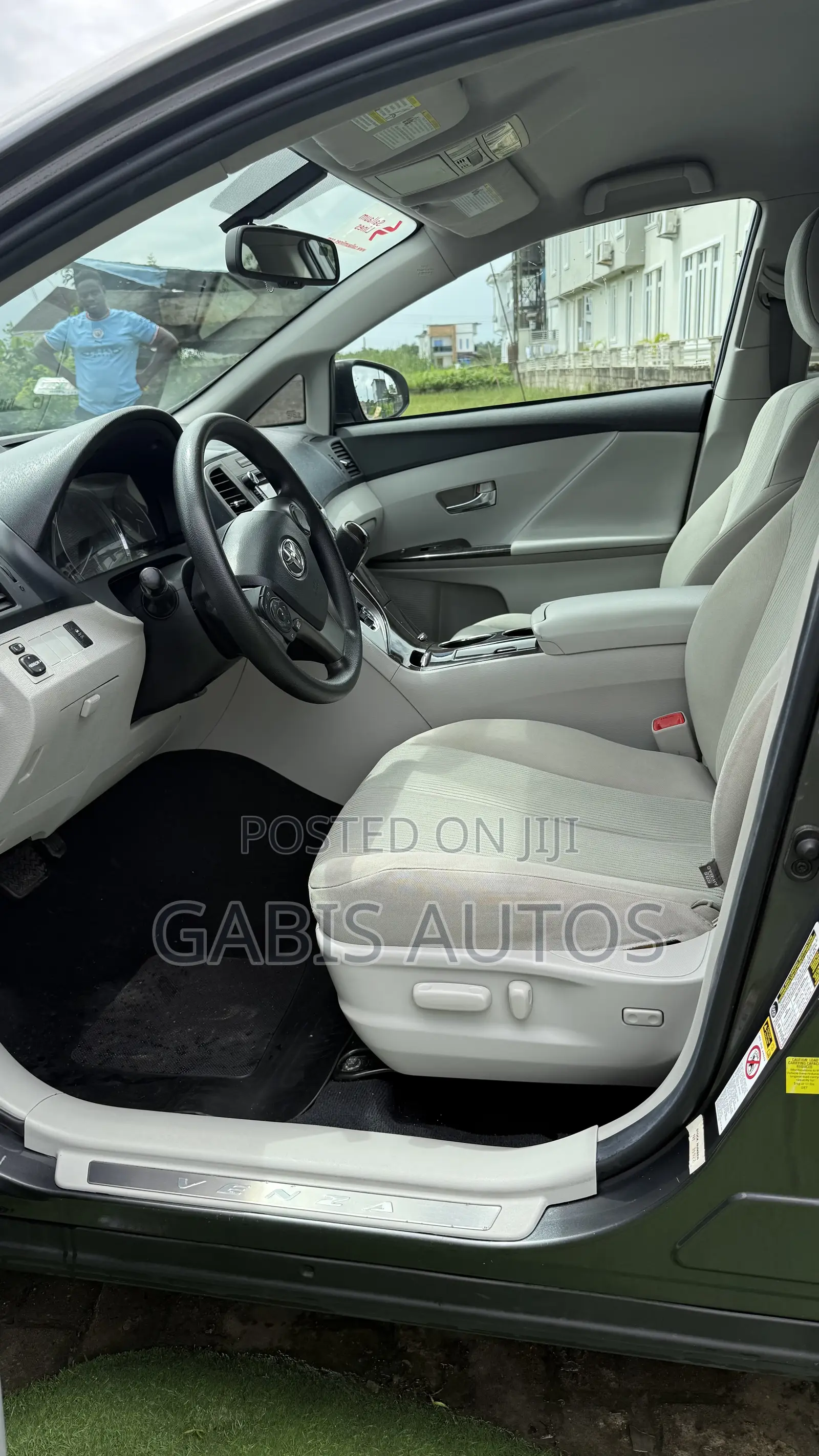 Toyota Venza LE 2013 Gray