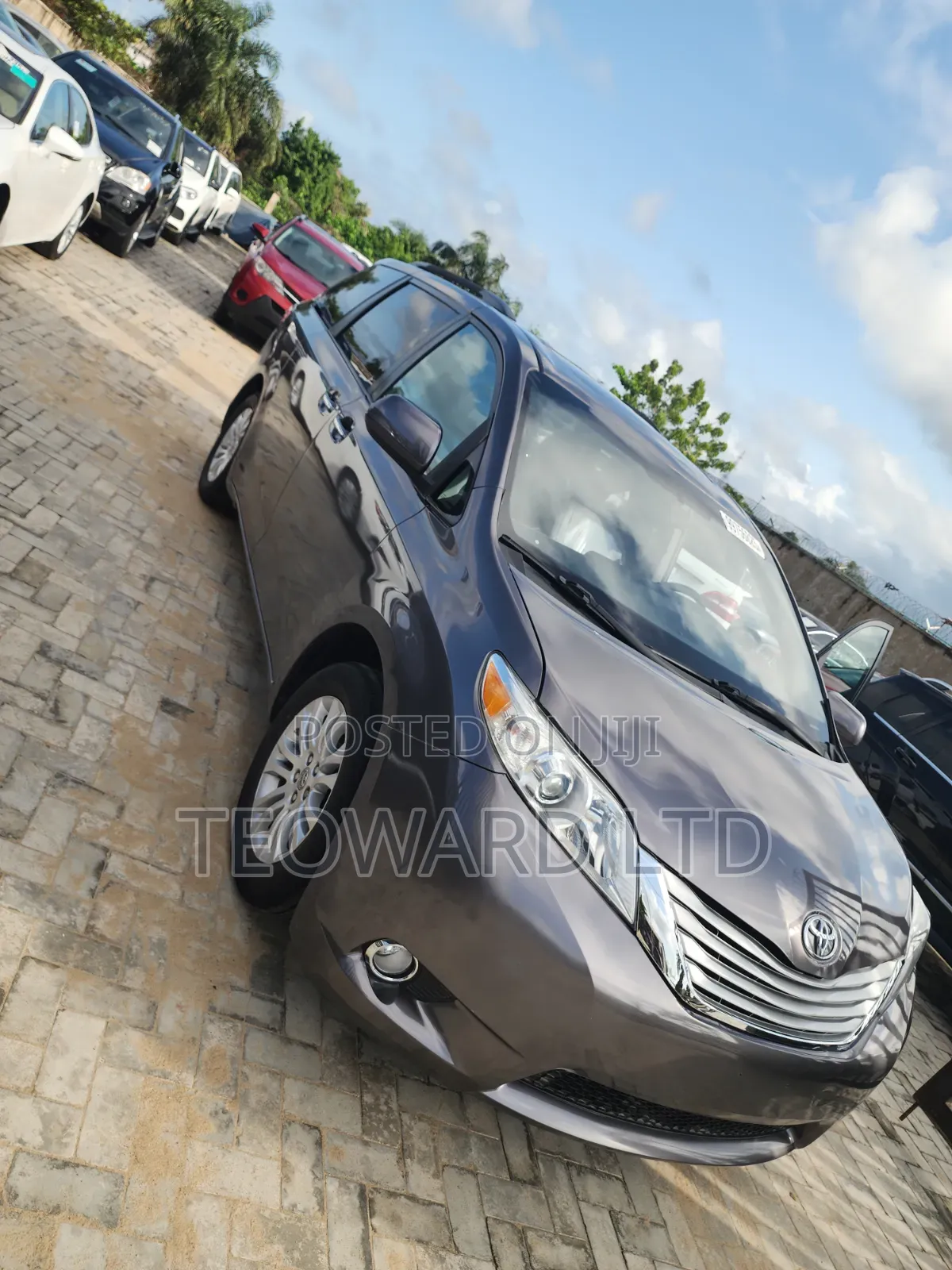 Toyota Sienna 2015 Gray