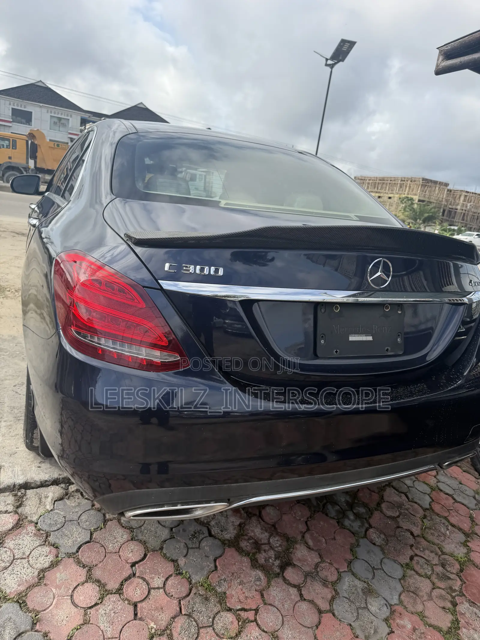 Mercedes-Benz C300 2013 Blue