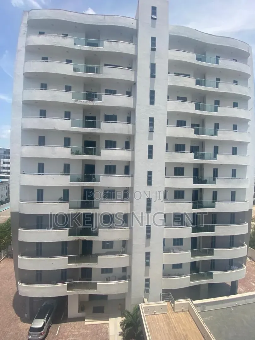 2bdrm Apartment in Lekki Phase 1 for rent