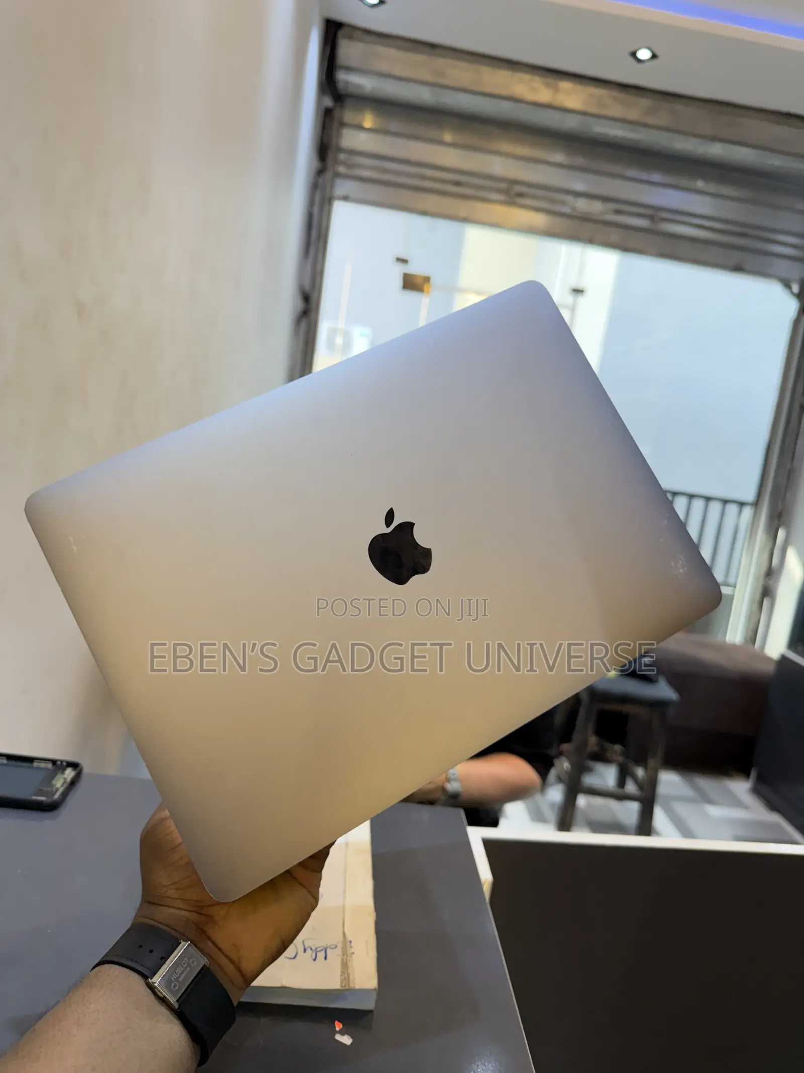 Laptop Apple MacBook Pro 2017 8GB Intel Core i5 SSD 256GB