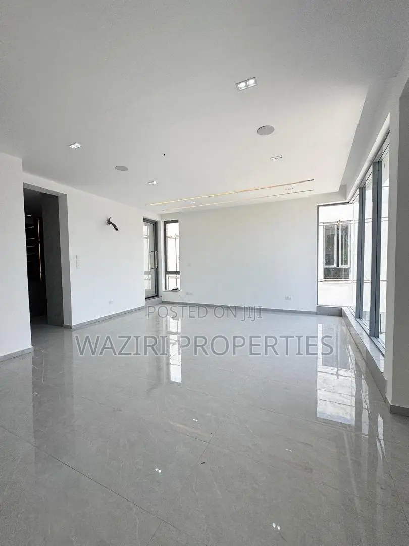 5bdrm House in Ikoyi for sale