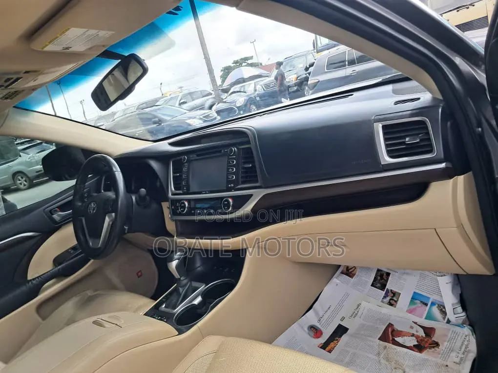 Toyota Highlander 2015 Gray