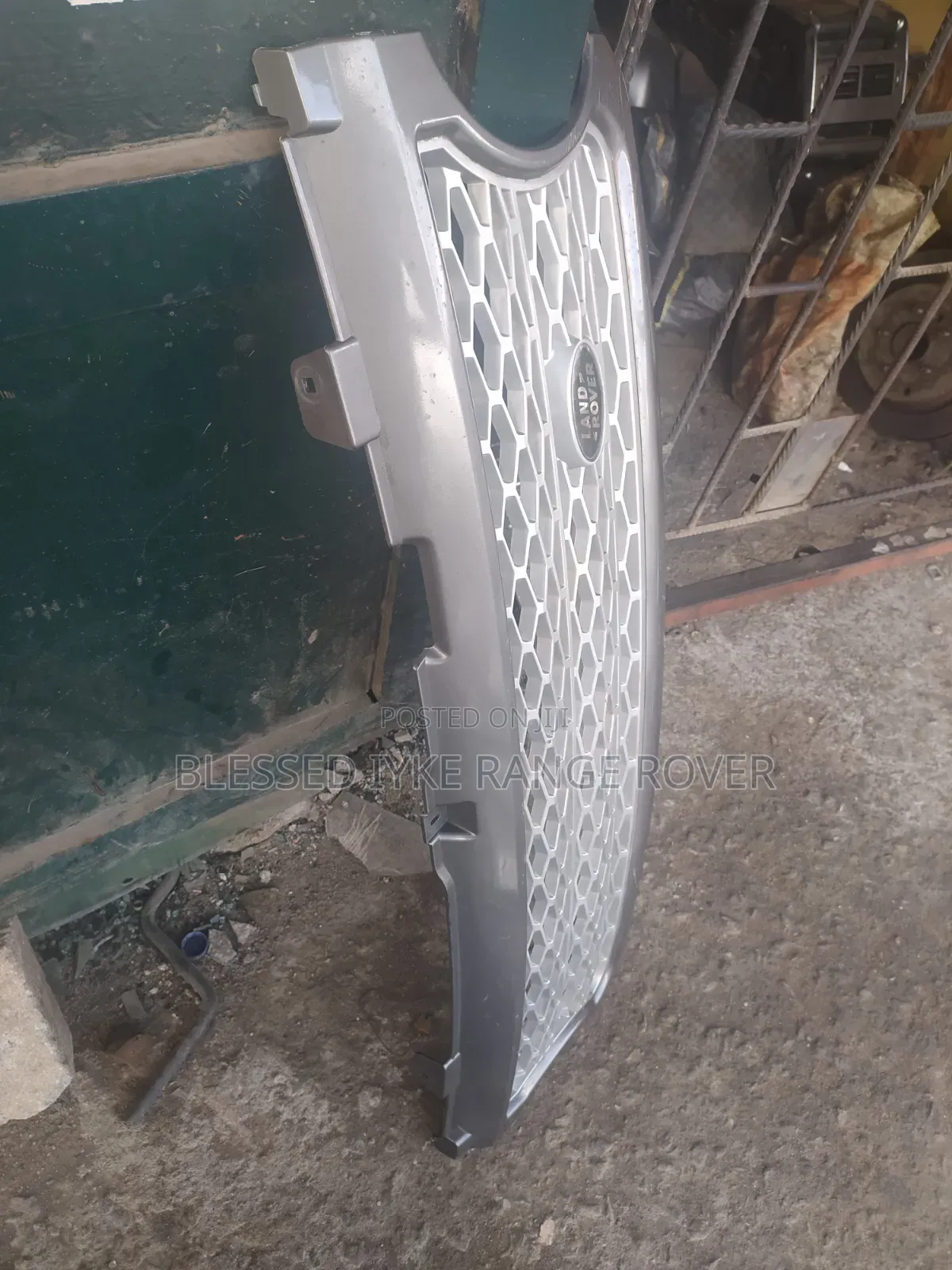 Front Grille Range Rover Vogue 06 08