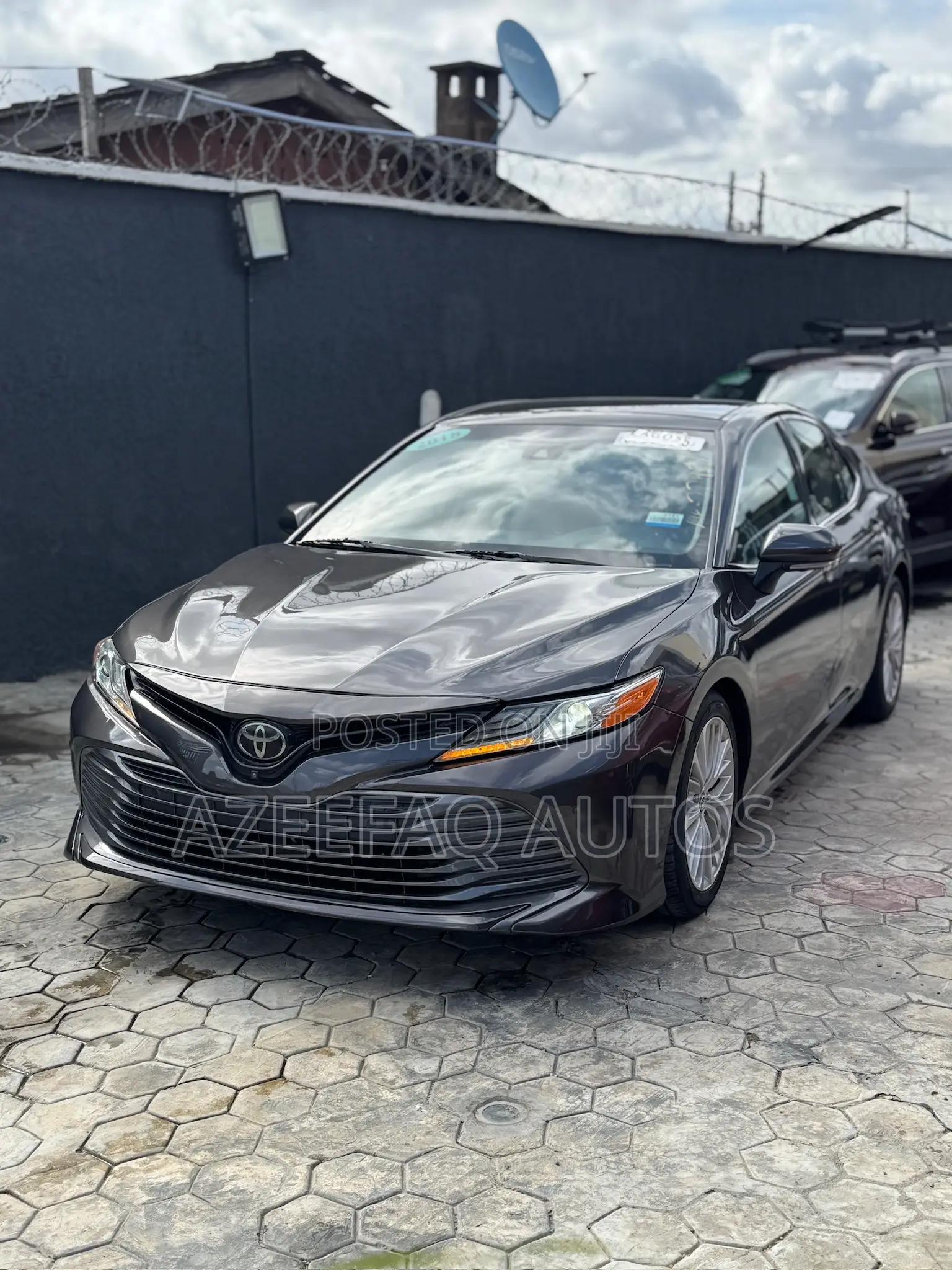 Toyota Camry XLE V6 FWD (3.5L 6cyl 8AM) 2018 Brown