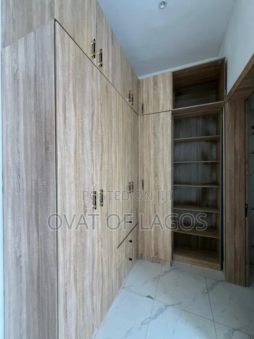 4bdrm Duplex in Ikota for rent