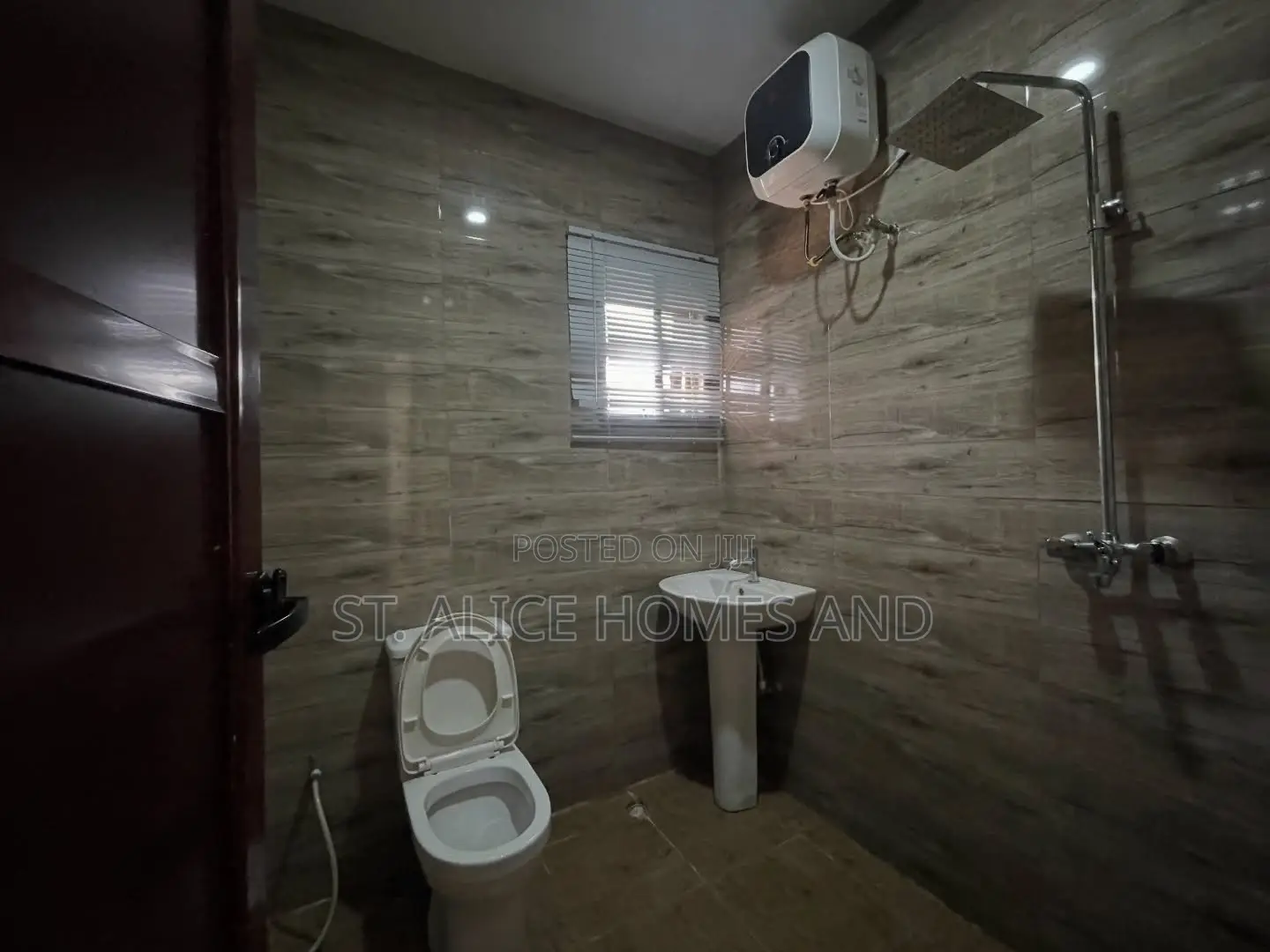 Kiscourt 1 Bedroom Apartment, Ipaja, Lagos
