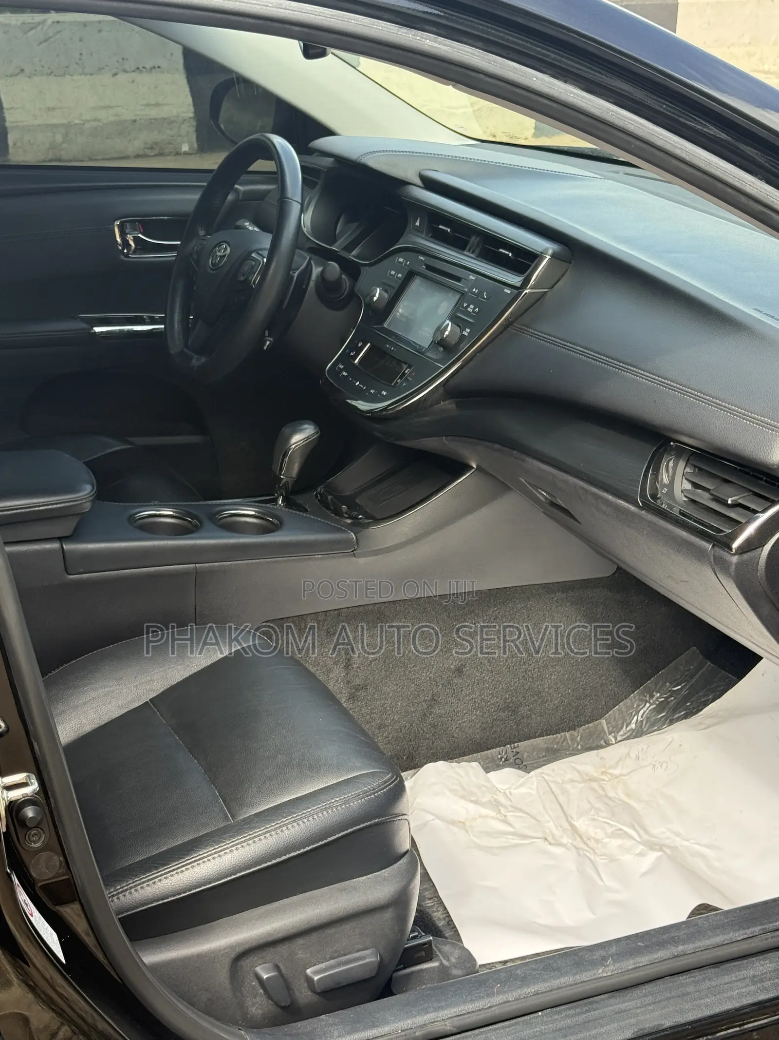 Toyota Avalon Touring Sedan FWD (3.5 6cyl 6A) 2017 Black