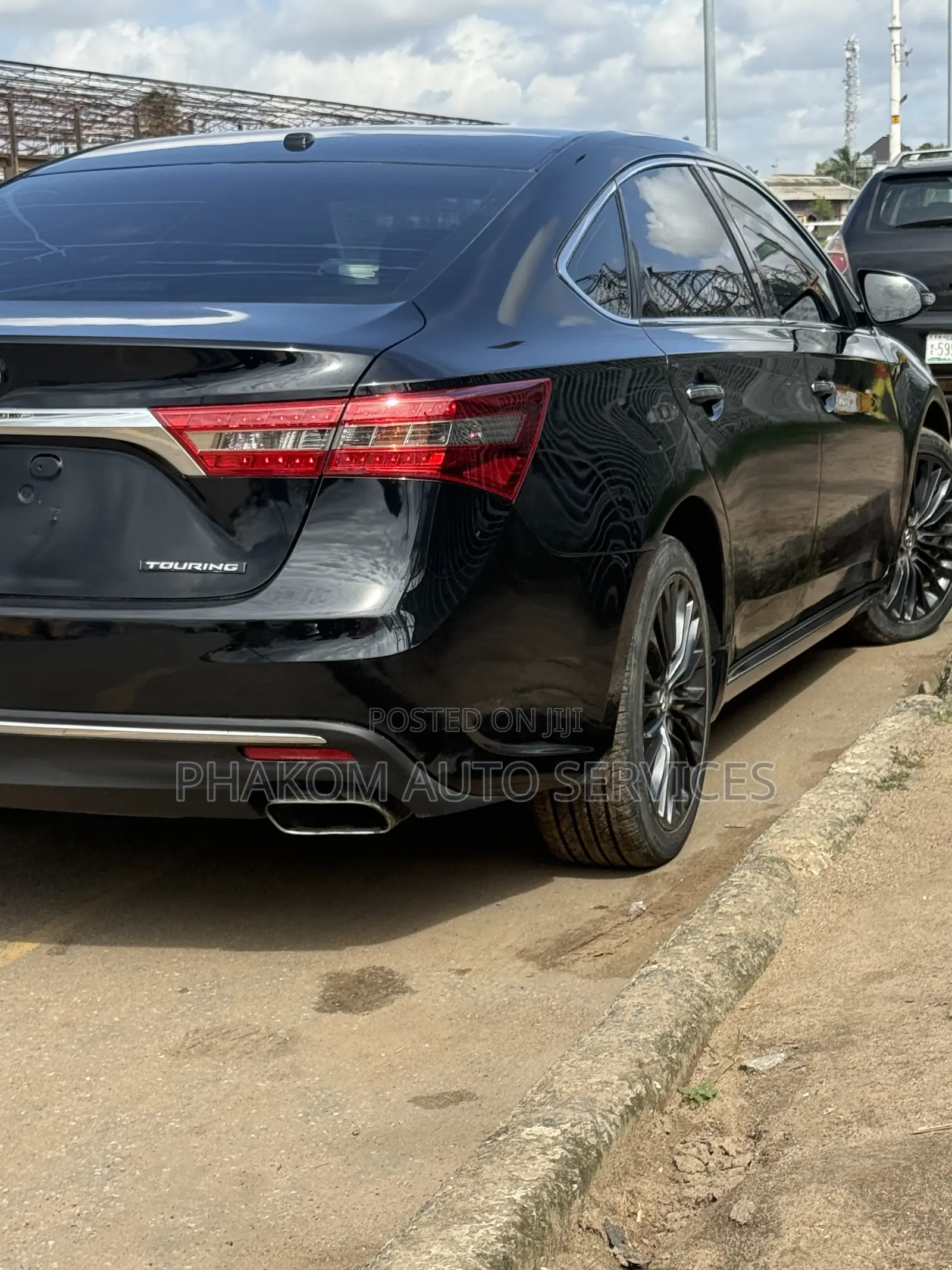 Toyota Avalon Touring Sedan FWD (3.5 6cyl 6A) 2017 Black