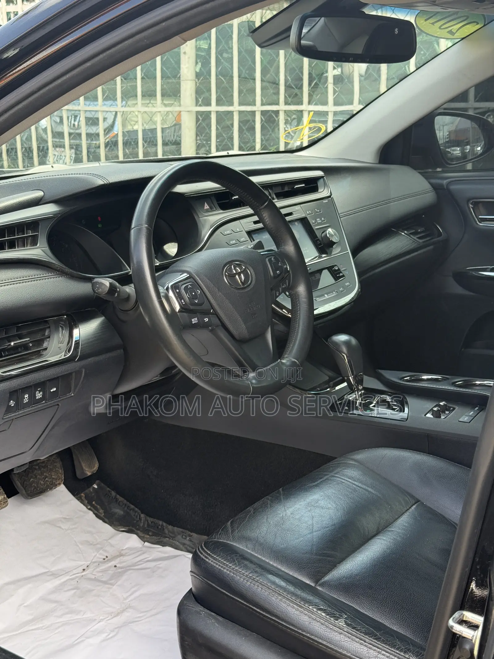 Toyota Avalon Touring Sedan FWD (3.5 6cyl 6A) 2017 Black