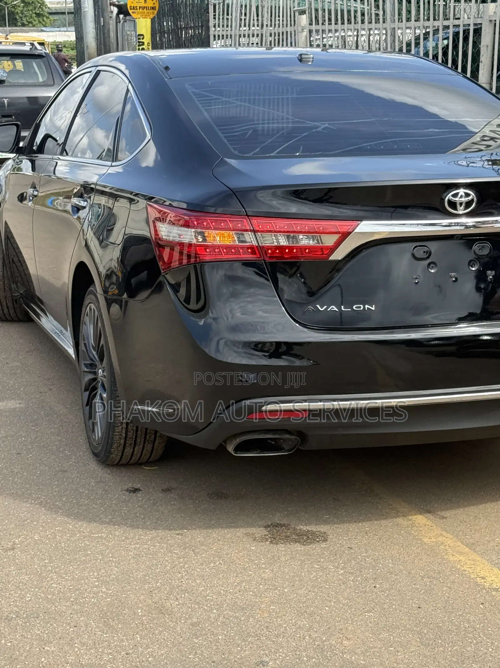 Toyota Avalon Touring Sedan FWD (3.5 6cyl 6A) 2017 Black