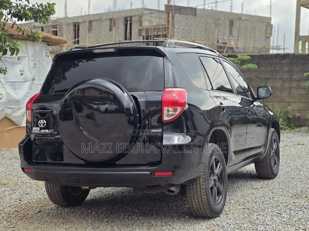 Toyota RAV4 2010 Black