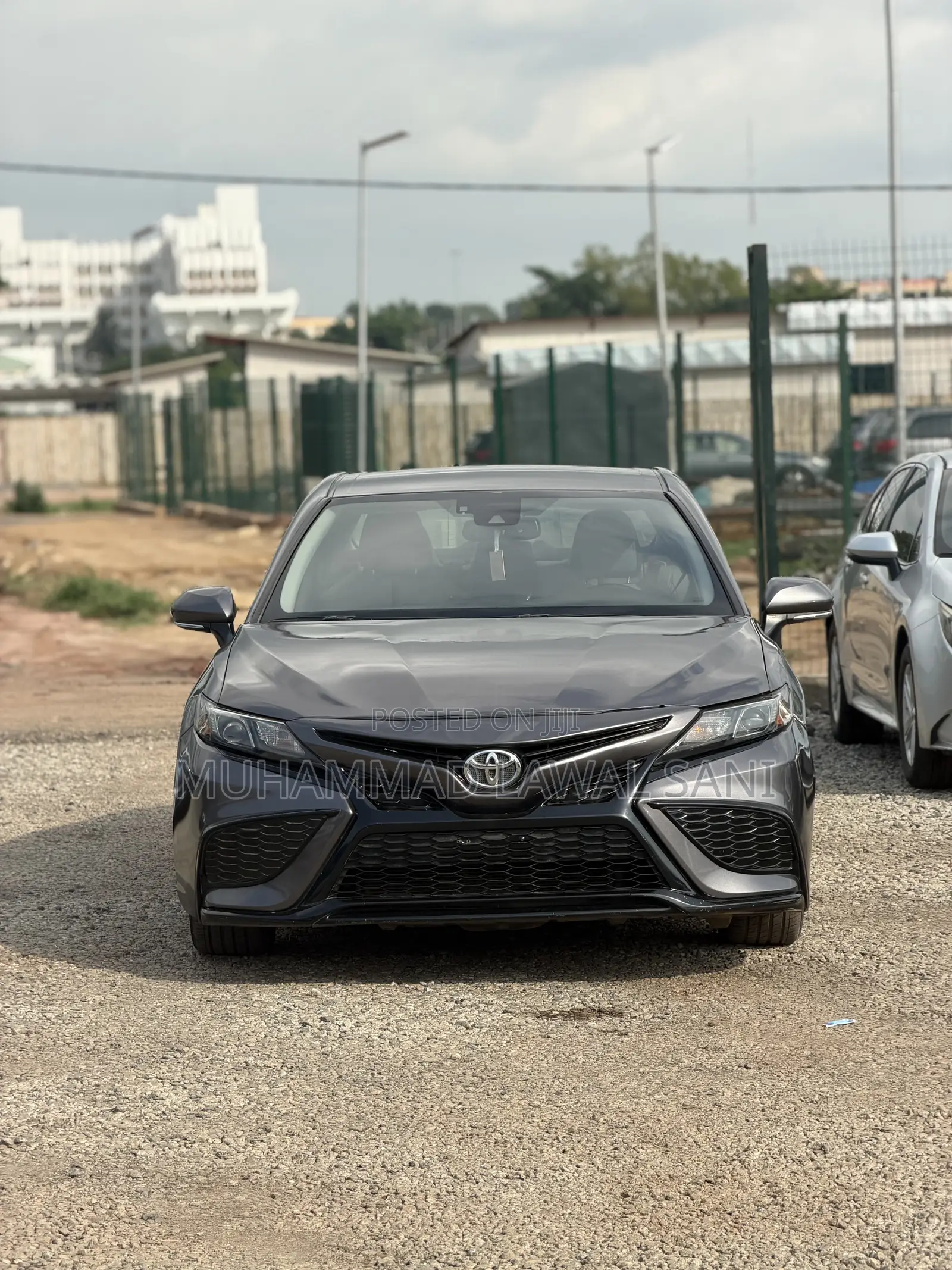 Toyota Camry 2021 Gray