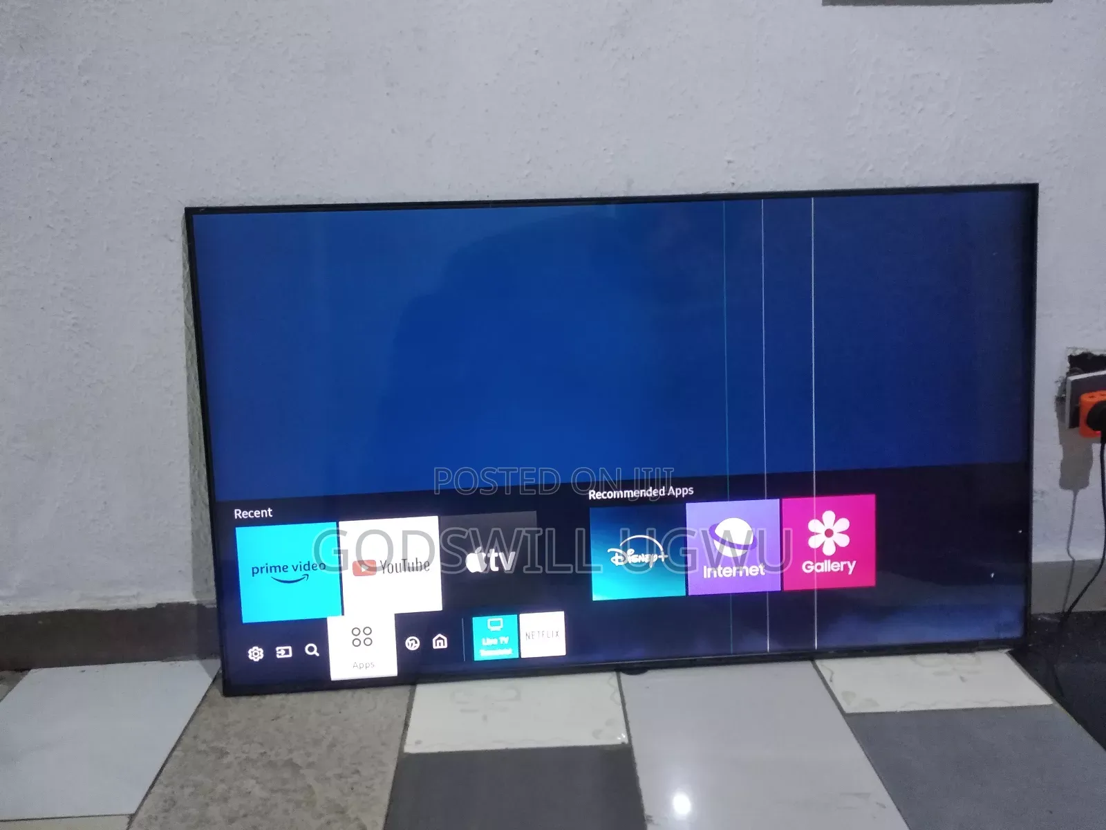 Foreign Used Samsung Ua55au8000w 55-Inch Crystal Uhd Smart Tv.