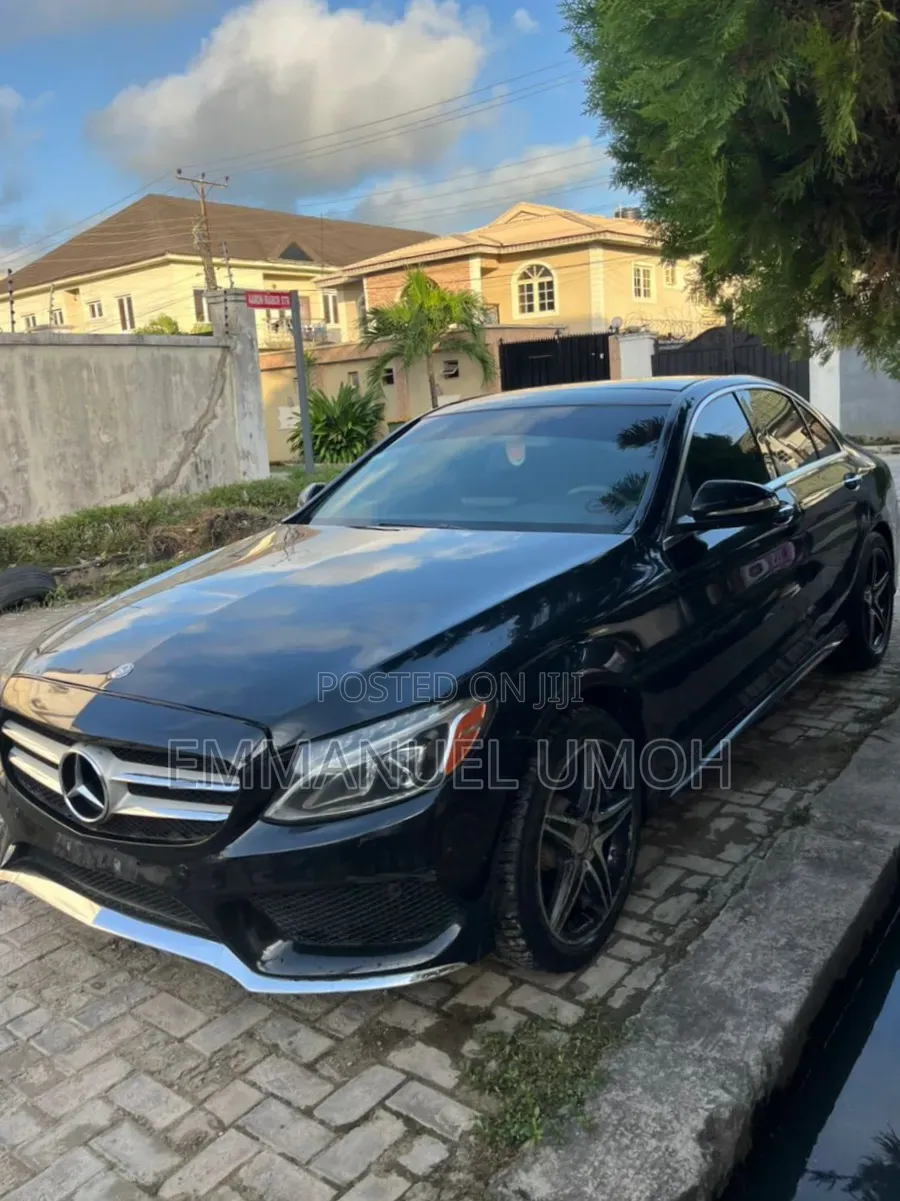Mercedes-Benz C300 2015 Black
