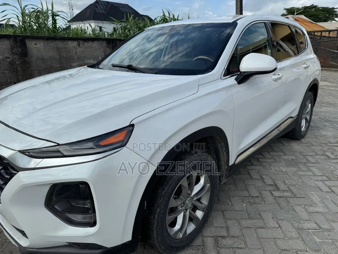 Hyundai Santa Fe SEL 2.4 FWD 2019 White