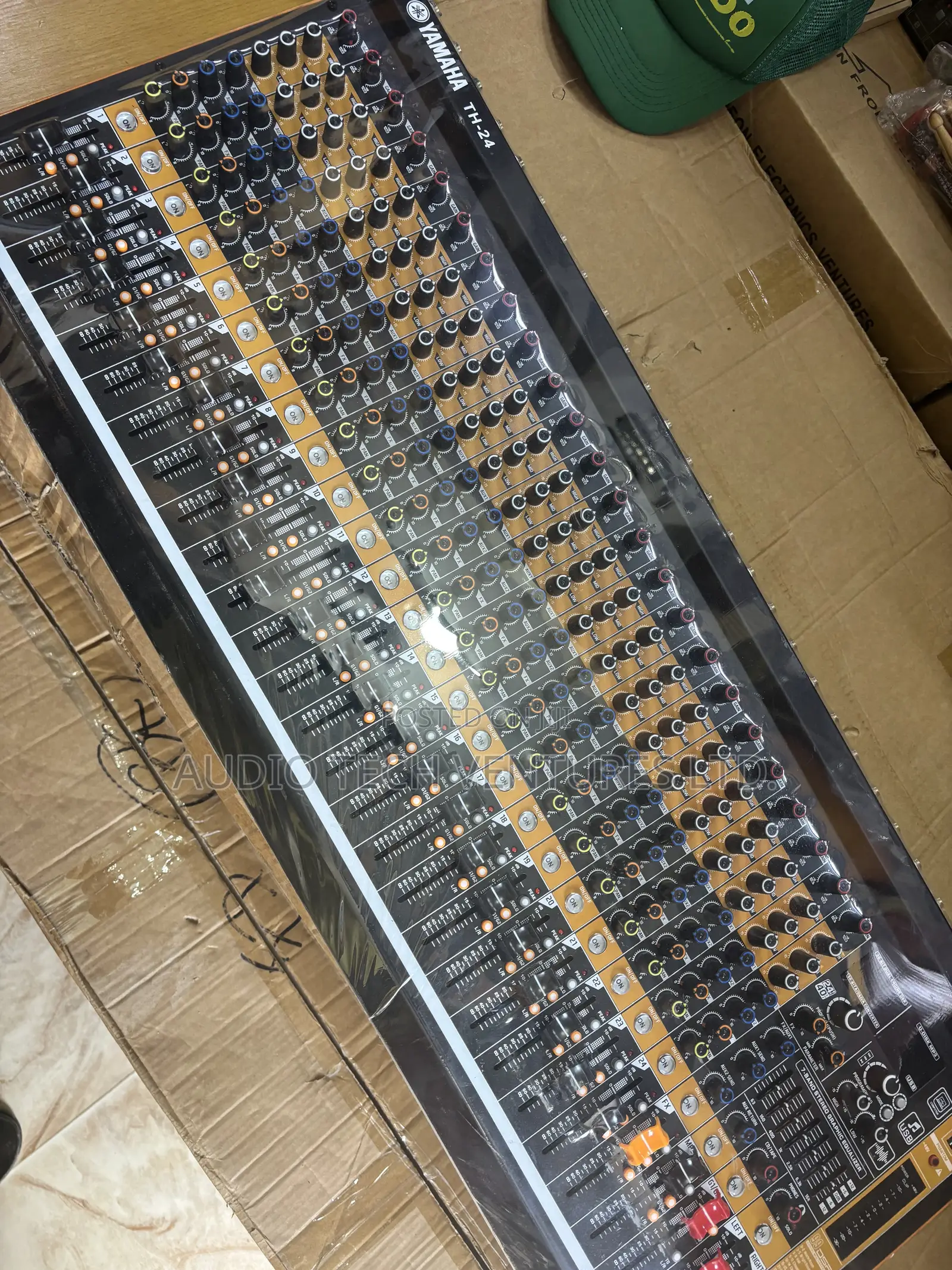 Yamaha Mixer Th 24 Channel