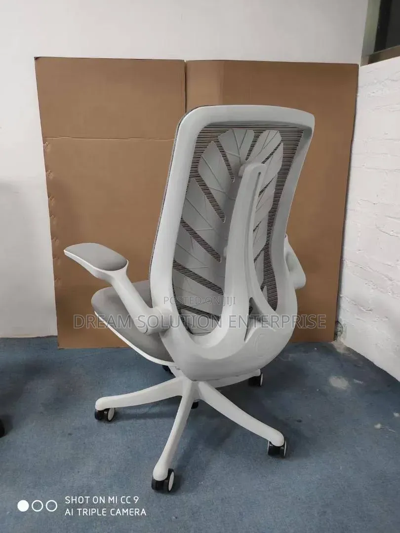 Beautiful Imported Office Swivel Chair