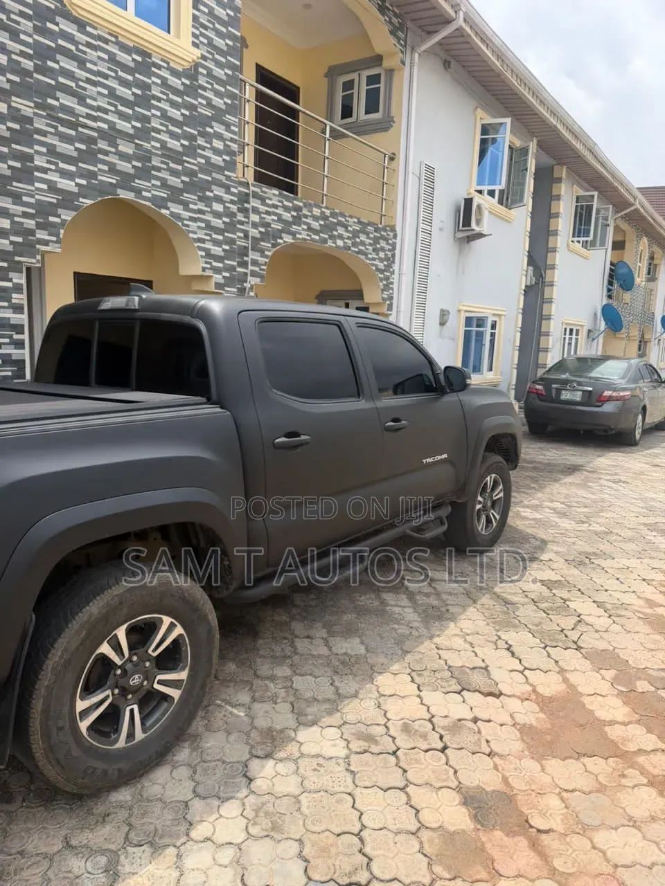 Toyota Tacoma 4dr Double Cab 2016 Black