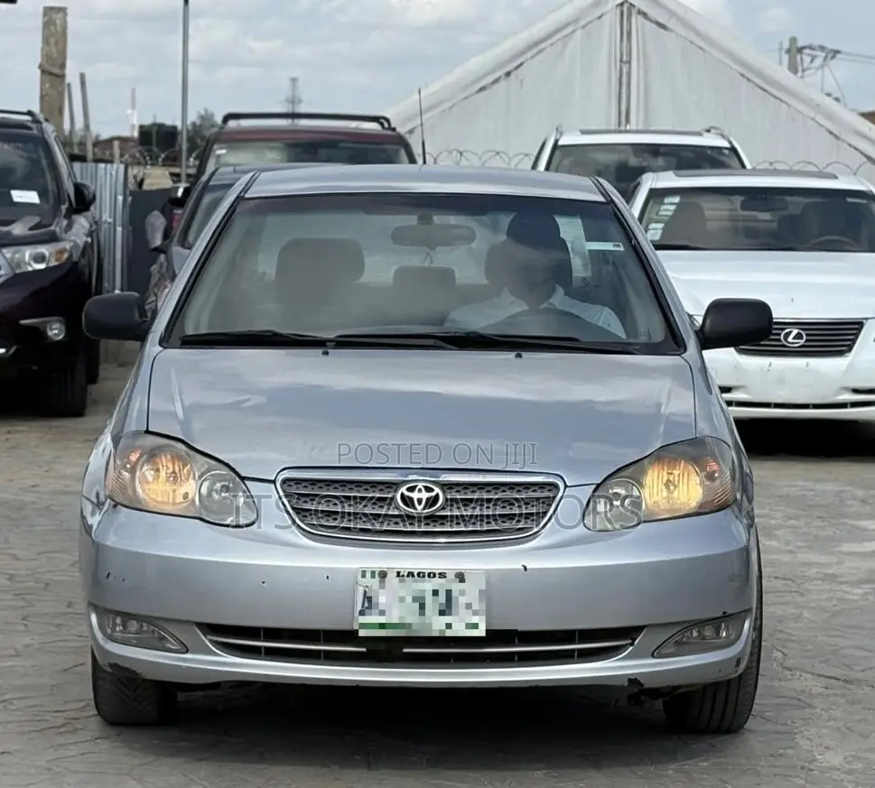 Toyota Corolla LE 2005 Silver