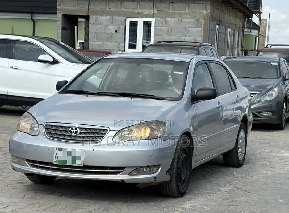 Toyota Corolla LE 2005 Silver